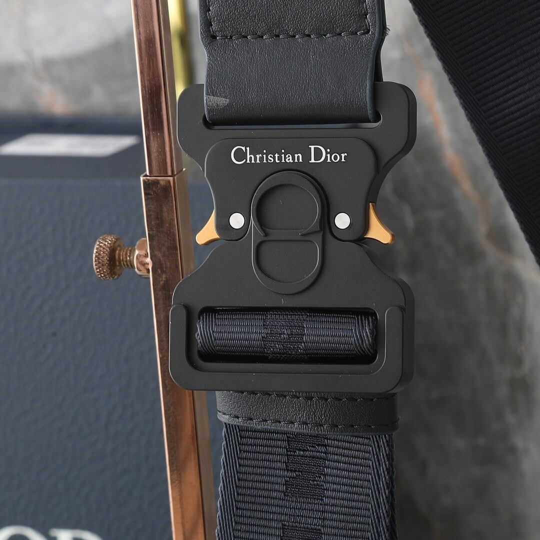 D*or saddle bag with strap