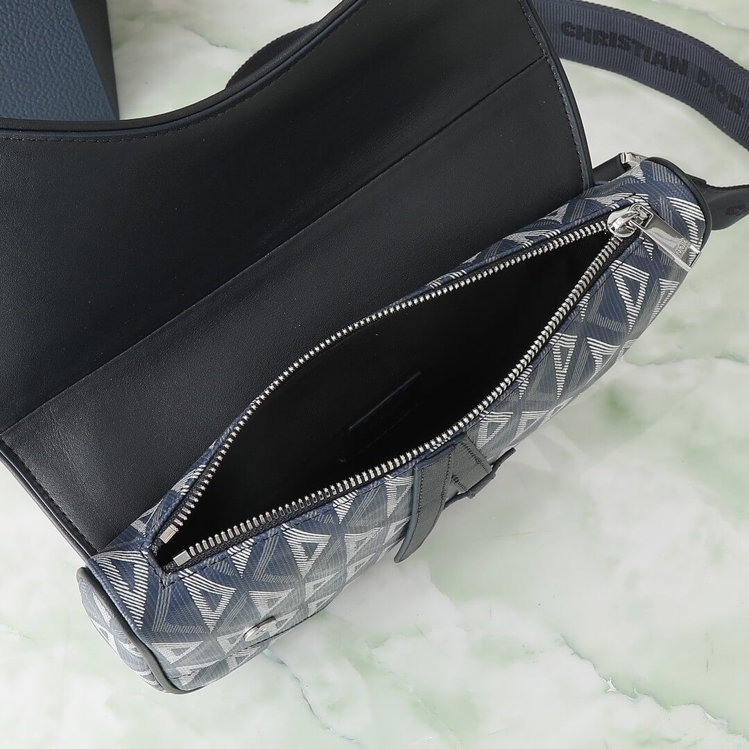 D*or saddle bag with strap