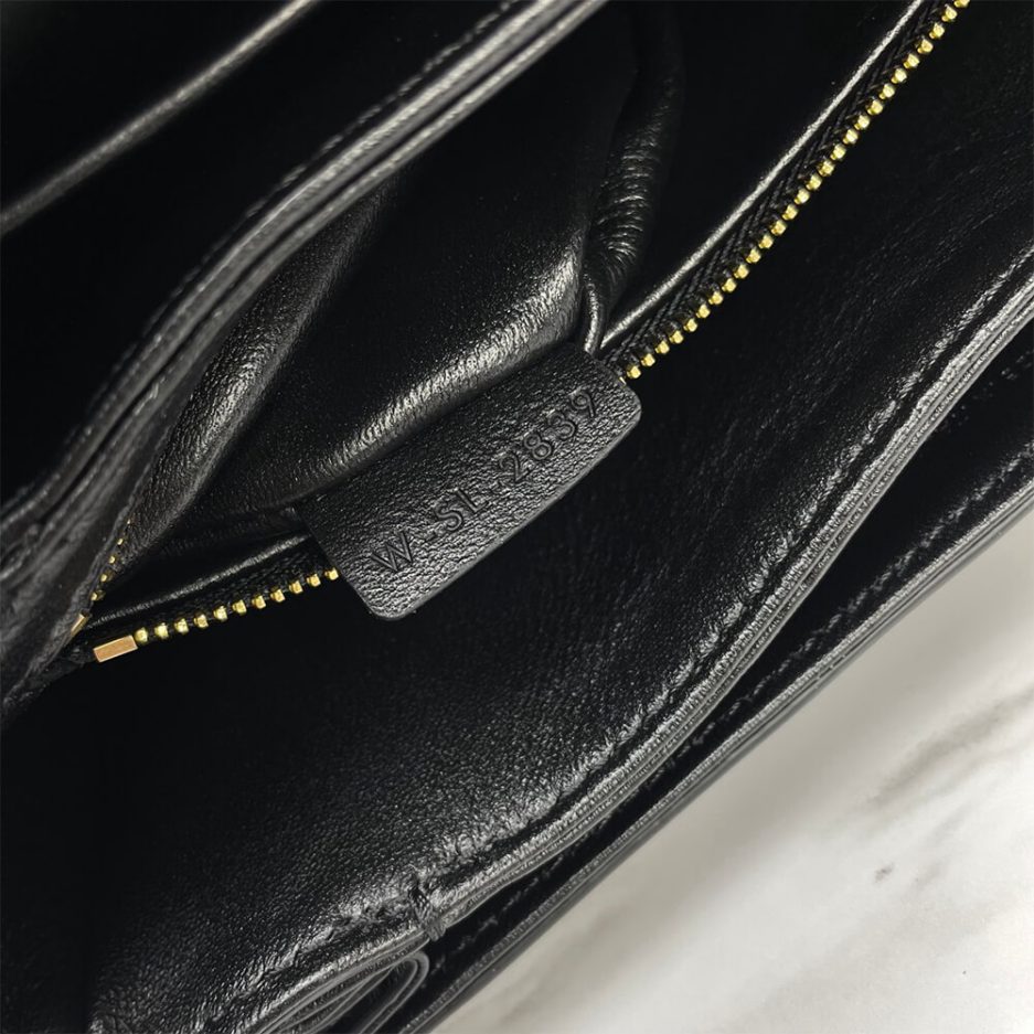 Ce**e classique triomphe bag in shiny calfskin(high-end grade)