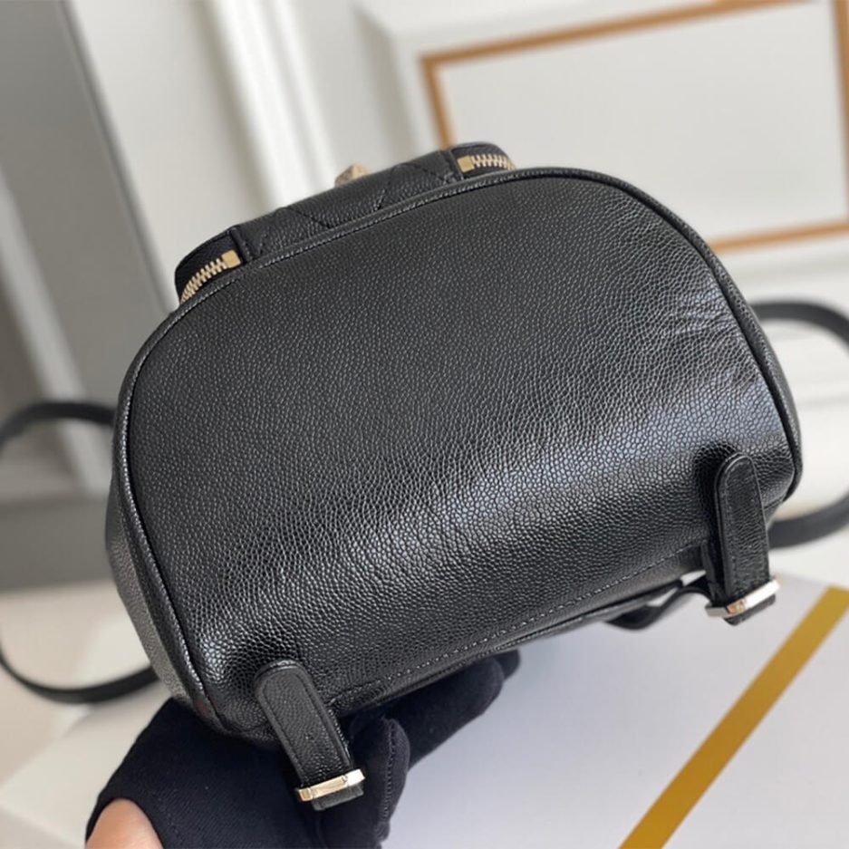 Ch*el  caviar backpack